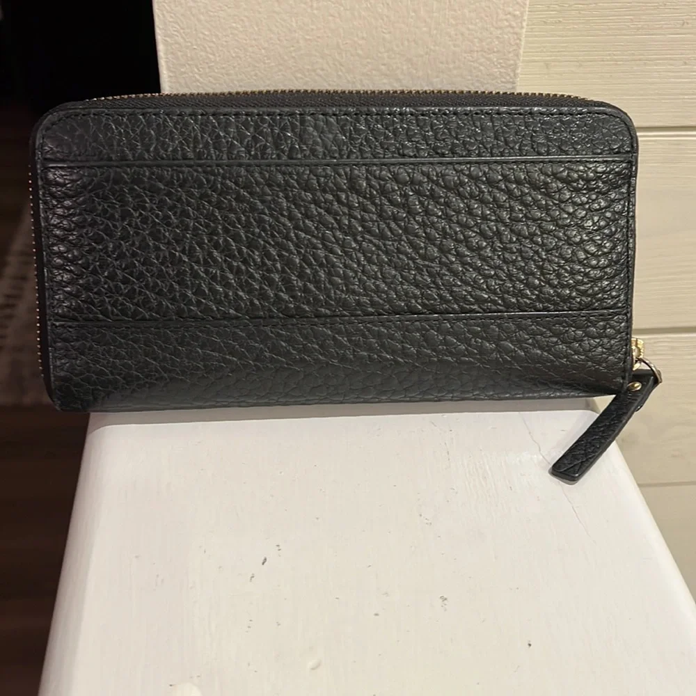 Kate Spade Leather Black Wallet ♠️ - Picture 3 of 10